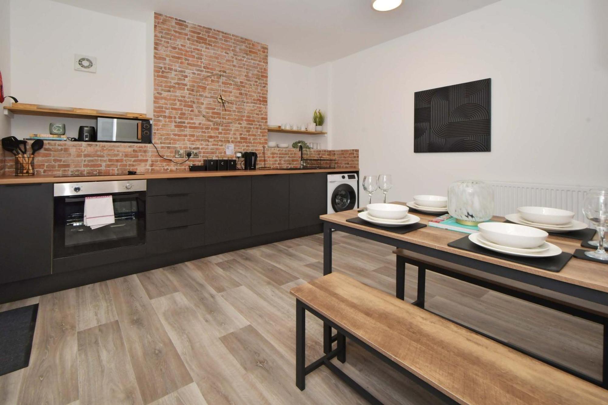 Stay At Shobnall Road Rooms And Studios Burton ภายนอก รูปภาพ