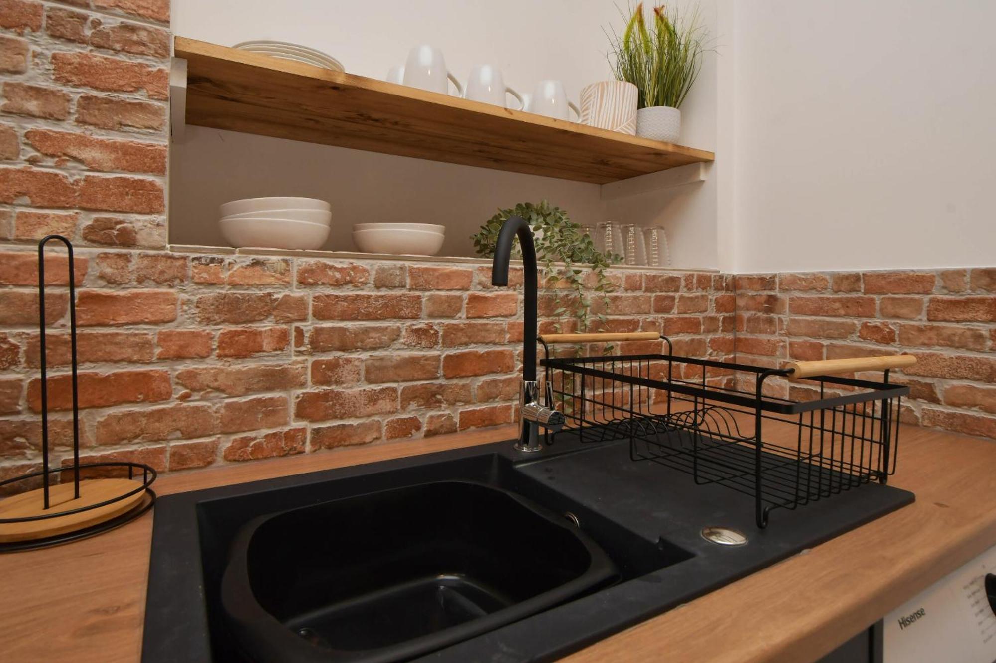Stay At Shobnall Road Rooms And Studios Burton ภายนอก รูปภาพ