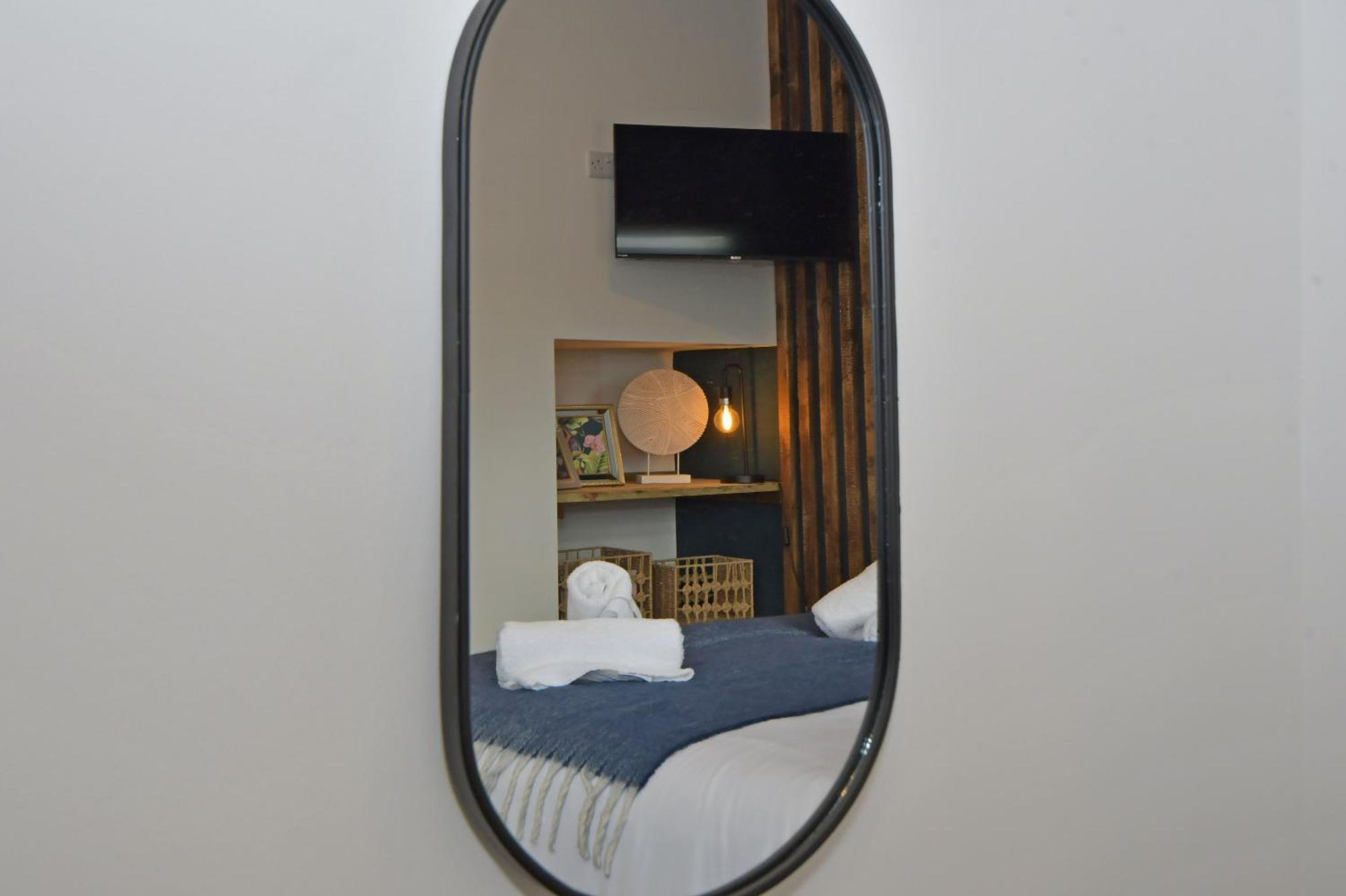 Stay At Shobnall Road Rooms And Studios Burton ภายนอก รูปภาพ