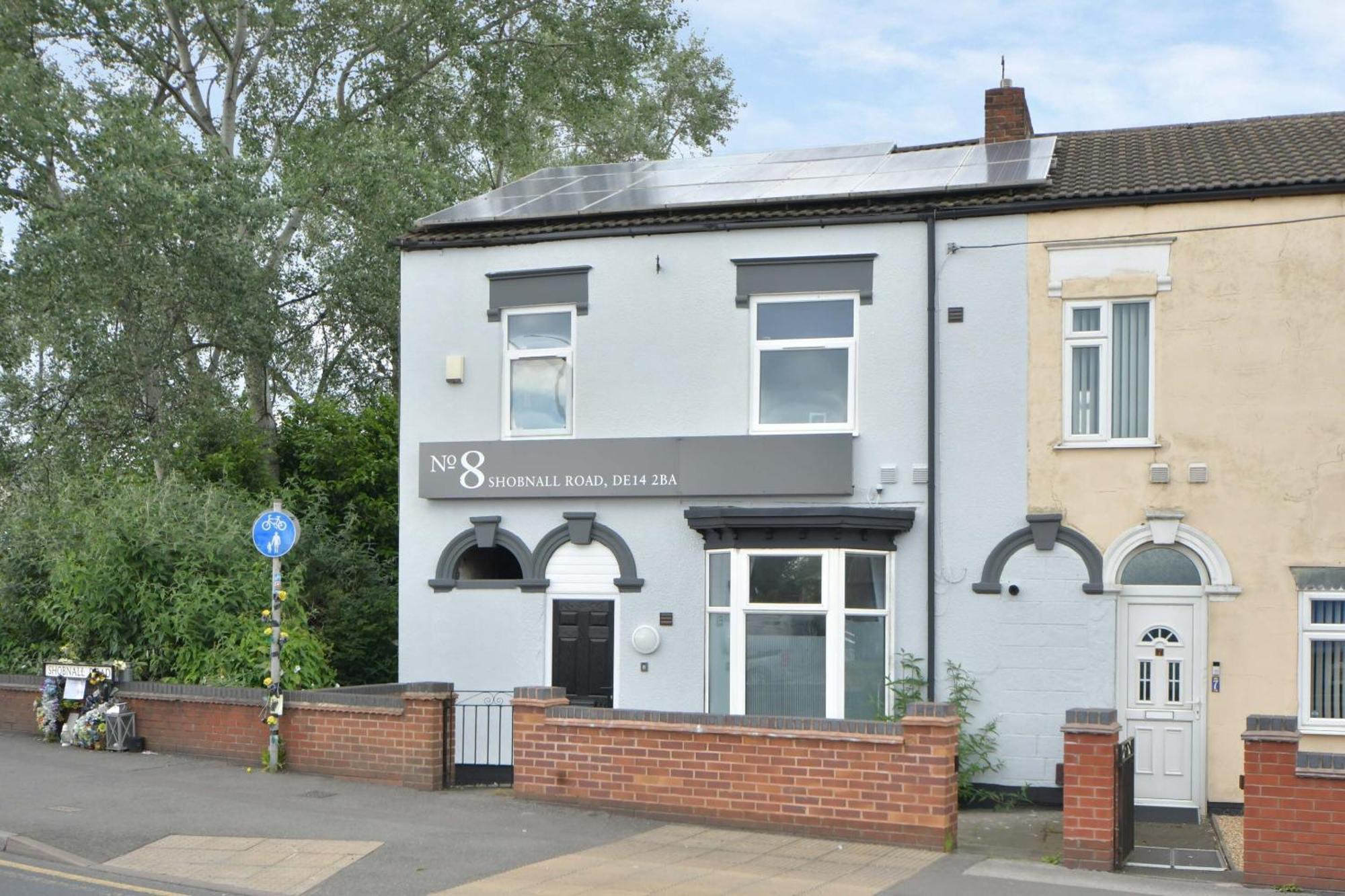 Stay At Shobnall Road Rooms And Studios Burton ภายนอก รูปภาพ