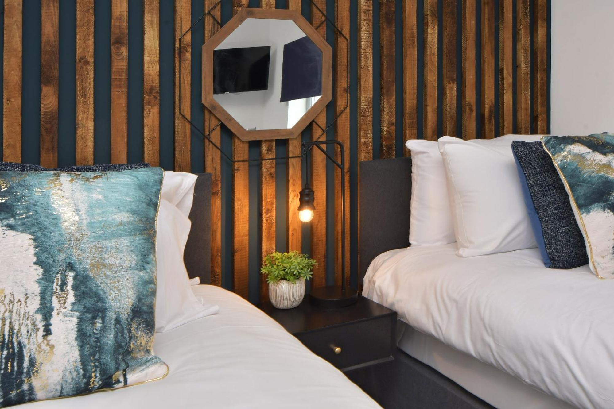 Stay At Shobnall Road Rooms And Studios Burton ภายนอก รูปภาพ