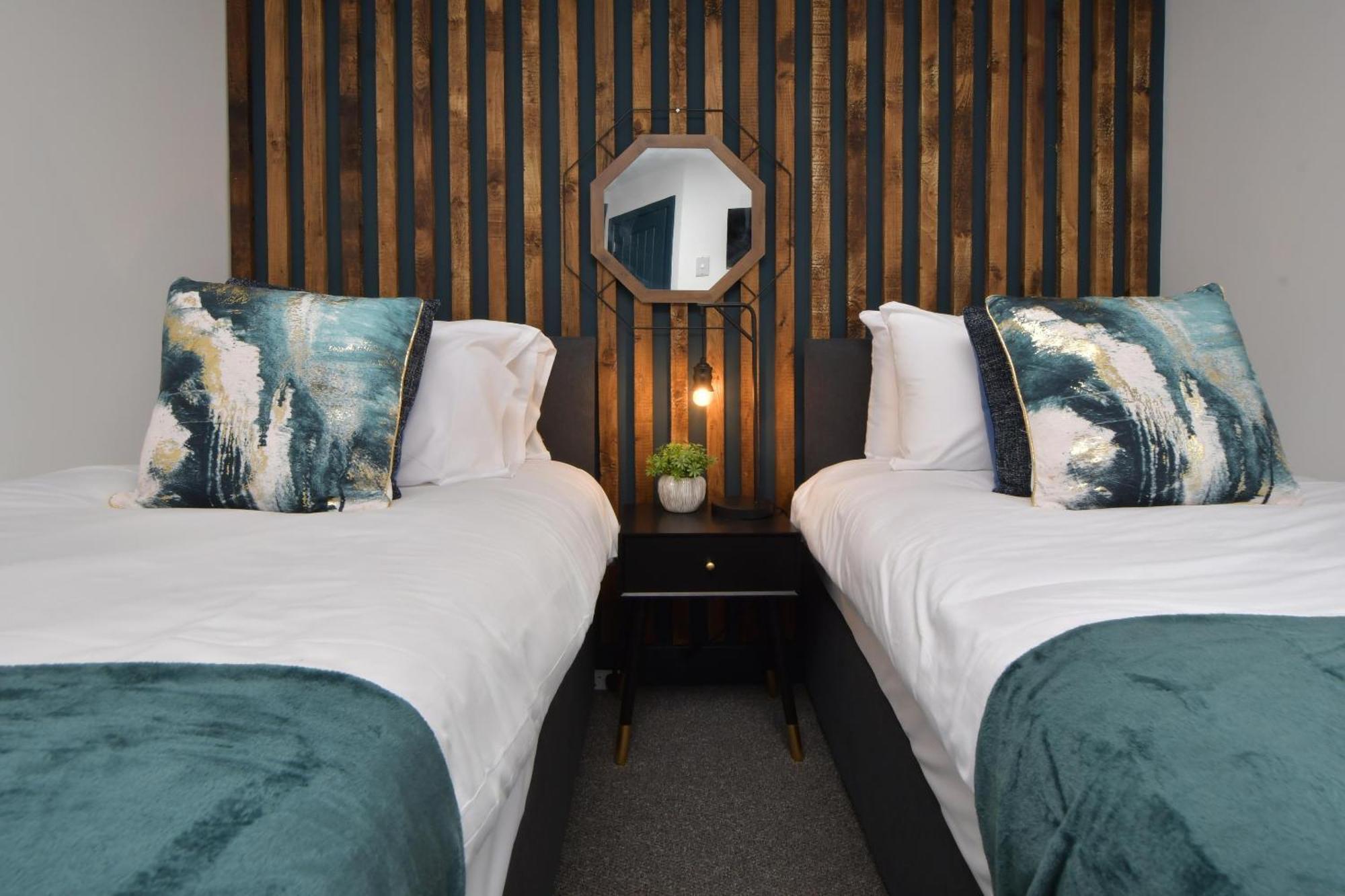 Stay At Shobnall Road Rooms And Studios Burton ภายนอก รูปภาพ