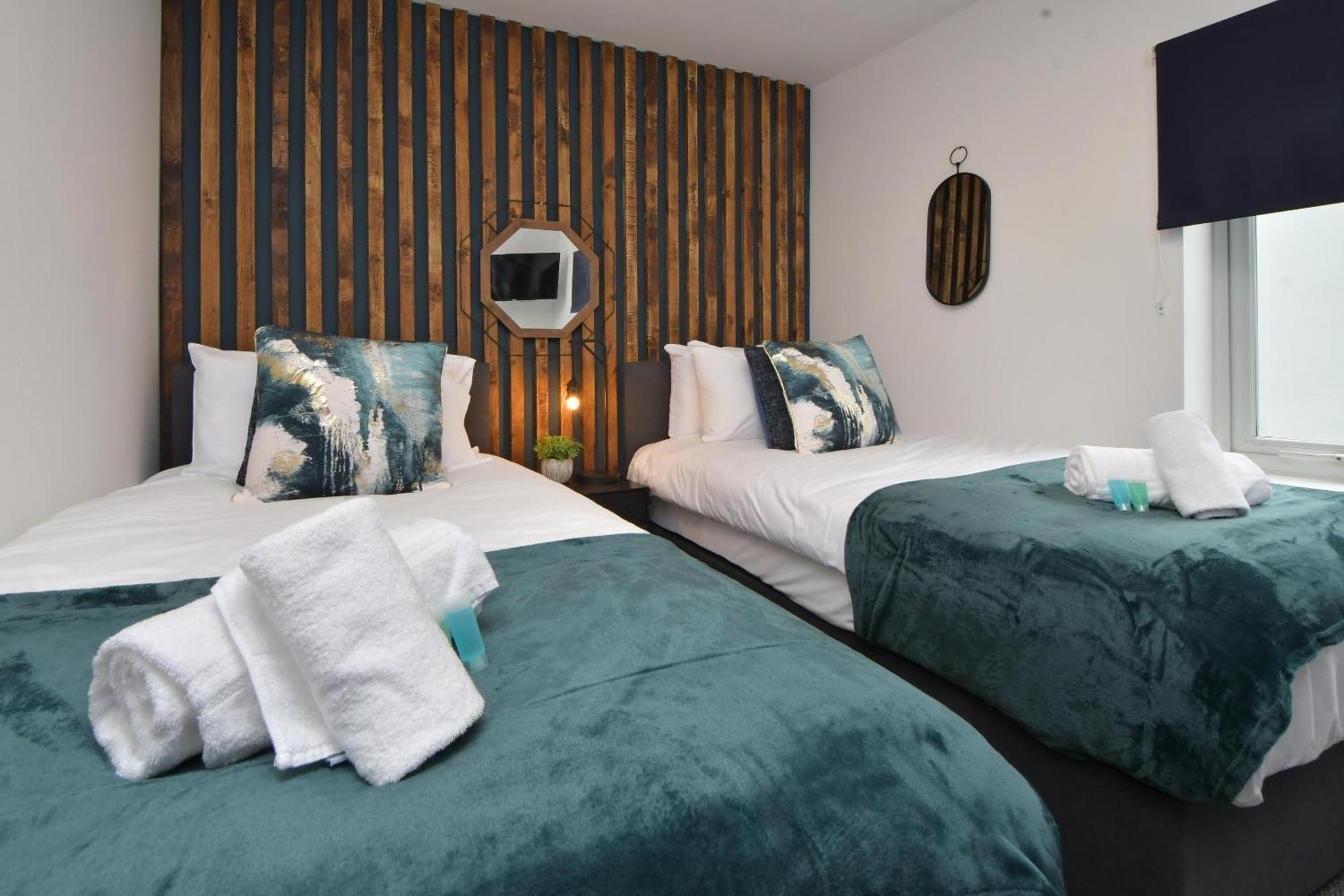 Stay At Shobnall Road Rooms And Studios Burton ภายนอก รูปภาพ