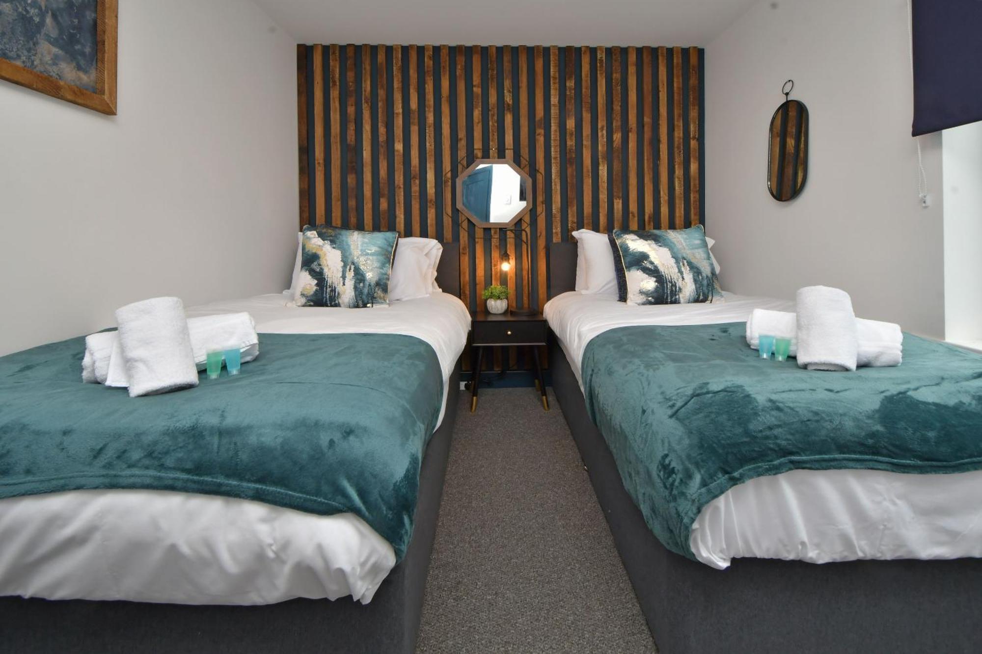 Stay At Shobnall Road Rooms And Studios Burton ภายนอก รูปภาพ